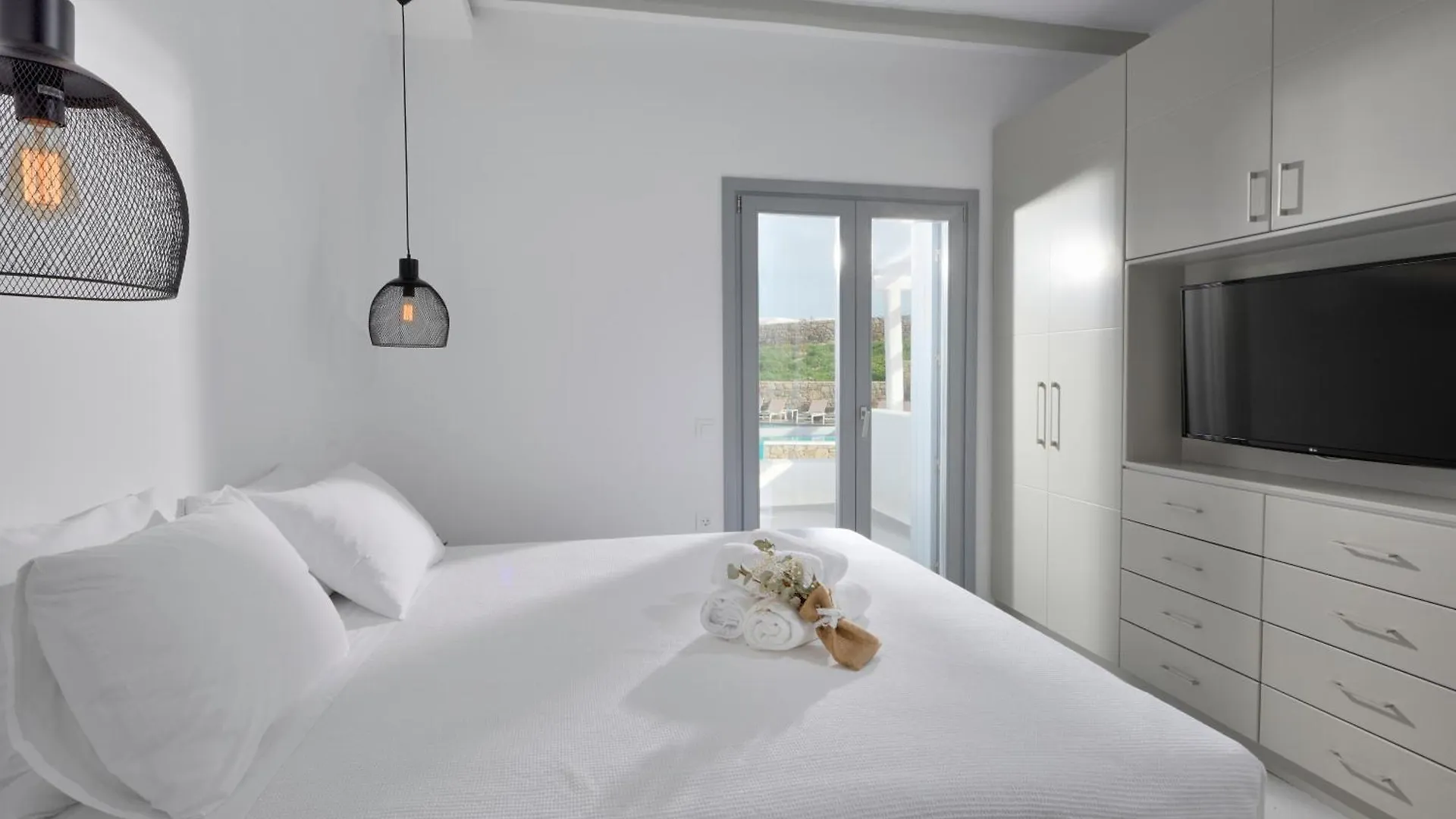 Villa Sapphire 6Bed With Pool And Hot Tub In Ornos